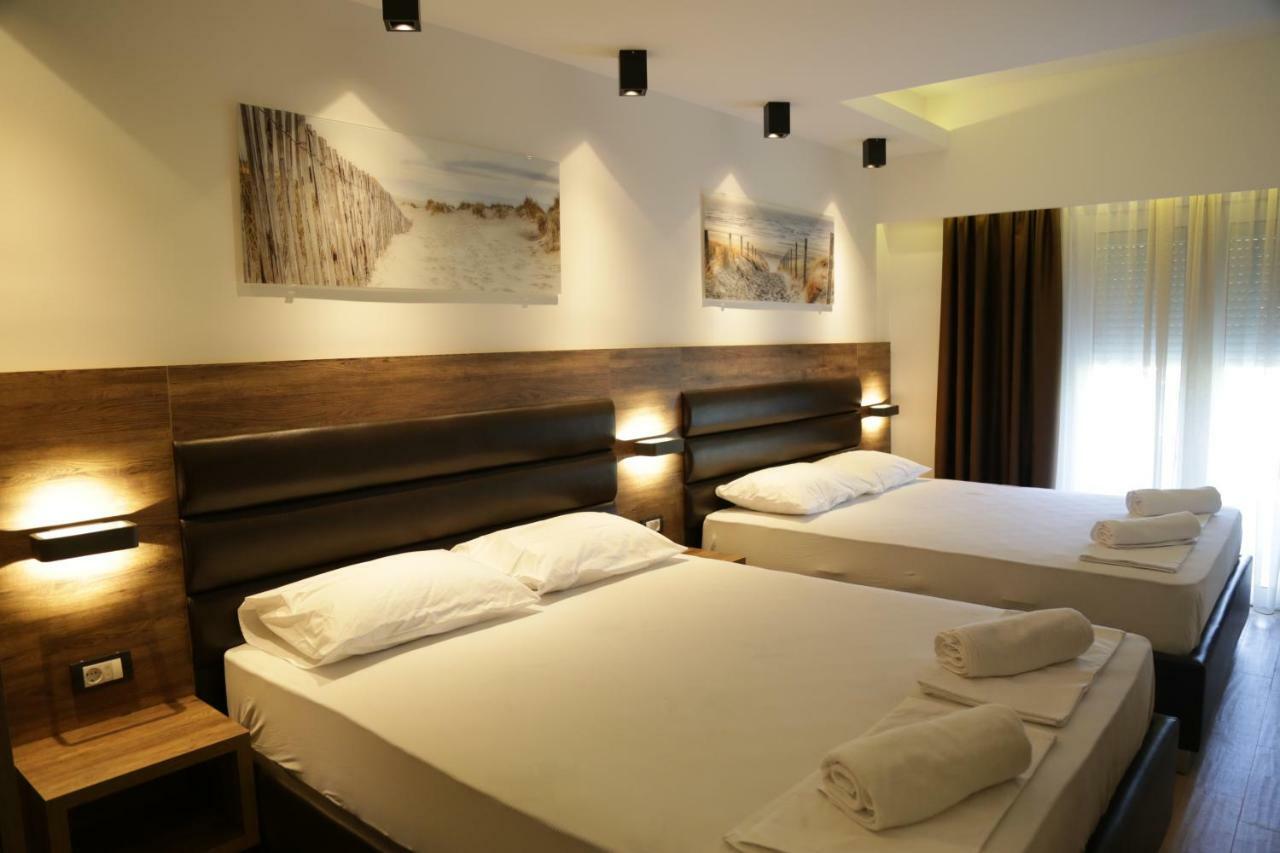 Hotel Comfort Улцинь Екстер'єр фото